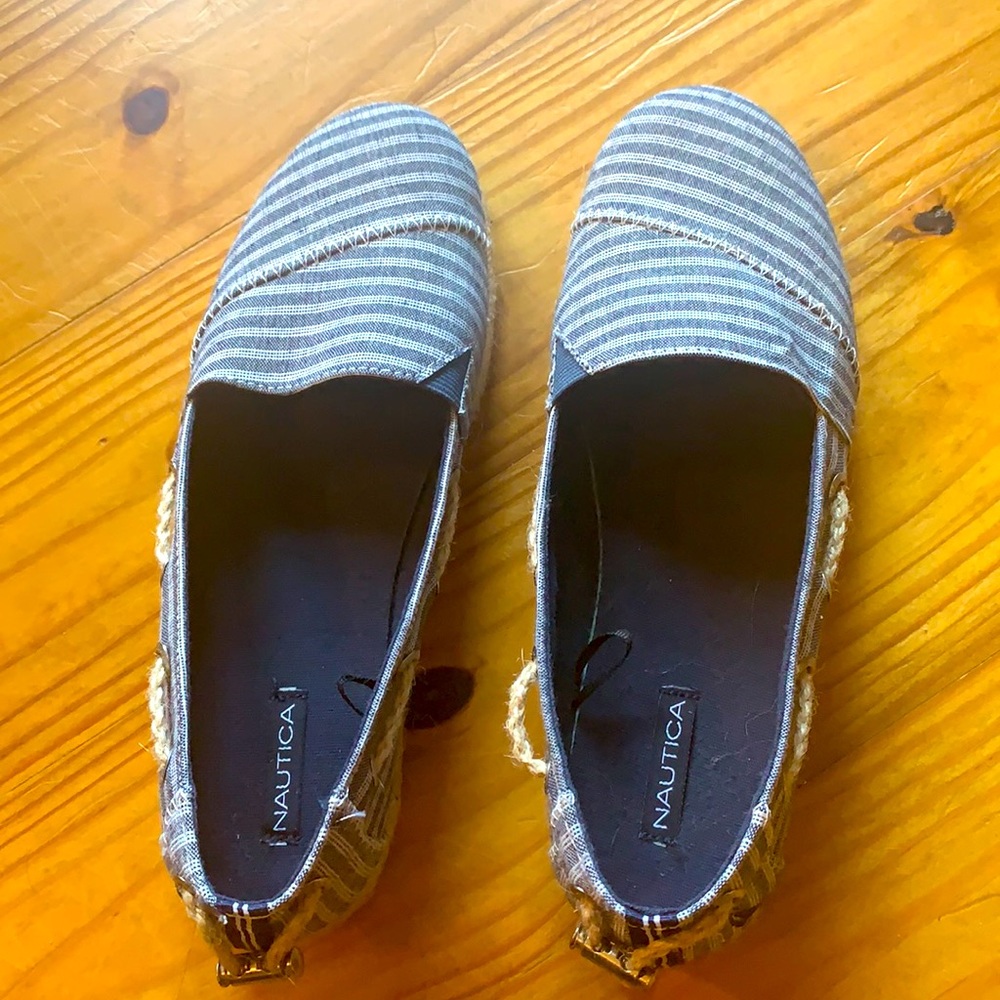 Nautica slip on Sumer flats